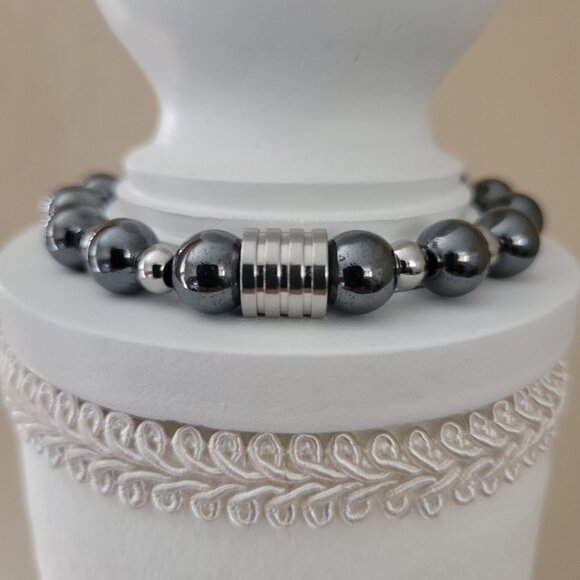 NWT Mens Hematite Luxury Stretch Bracelet Deep Gray, Silvery Accents S M L XL - Picture 2 of 6